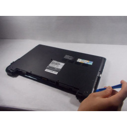 Замена задней панели Toshiba Satellite L55-B5396